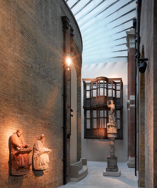 Daylight Gallery